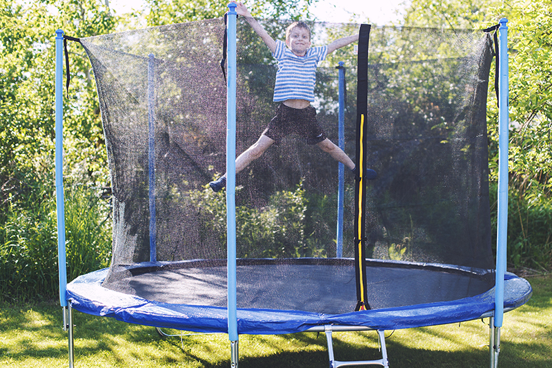 La artesanía cultiva profundamente la fabricación de trampolines y consolida la fuerza industrial